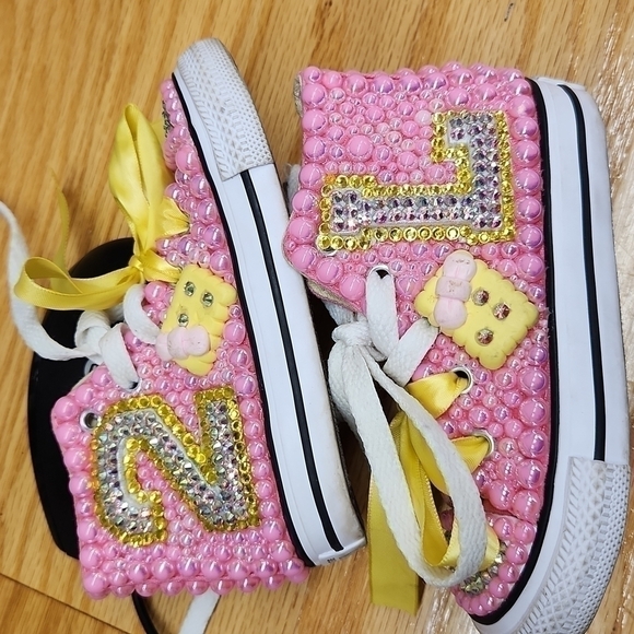 Converse All Star Chuck Taylor Blinged Out Toddler Size 7. - Picture 2 of 6